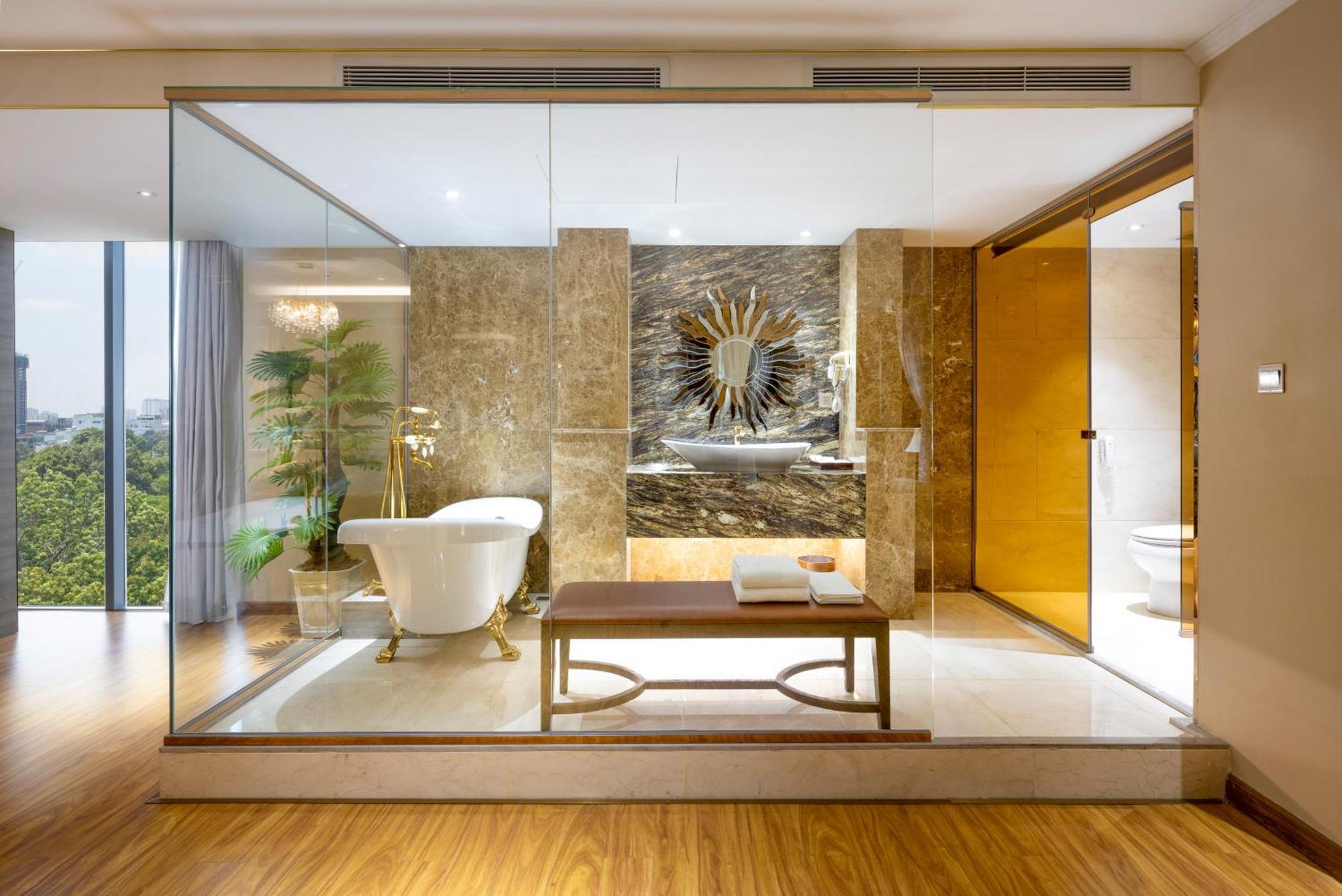 Winsuites Sài Gòn 4*